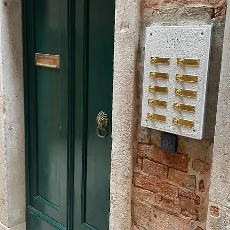 Ca' - 5 Min To Rialto Bridge 베니스