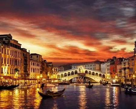 Daire Ca' - 5 Min To Rialto Bridge Venedik