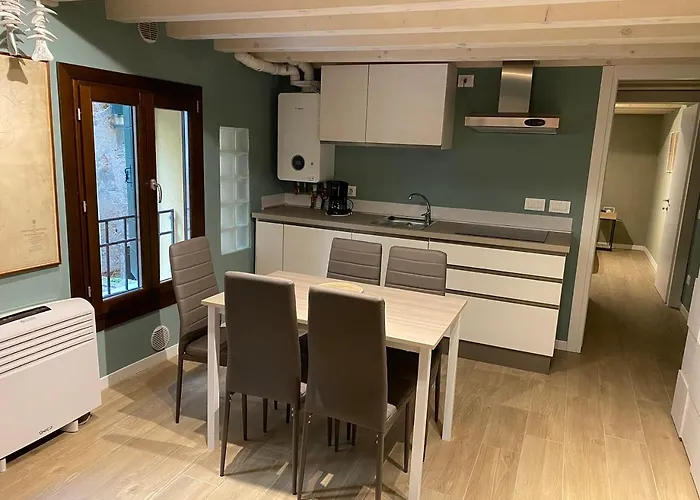 Ca' - 5 Min To Rialto Bridge Apartment